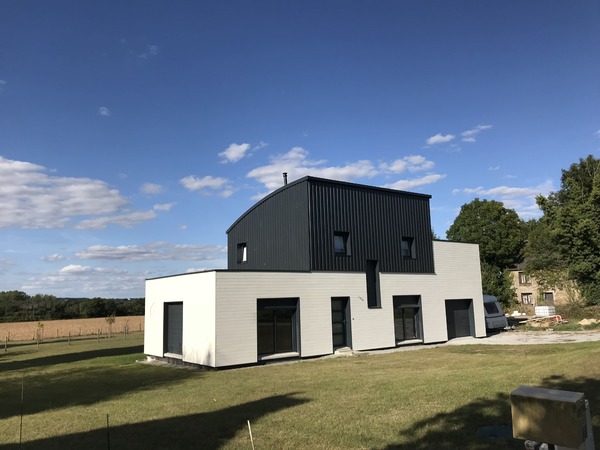 cbe-maison-sur-mesure-blanc-gris